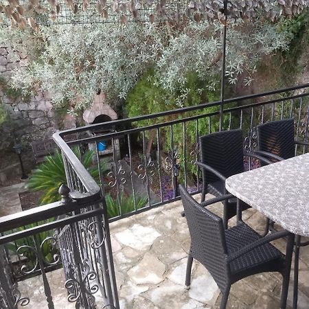 Holiday Home Stone House Perast Exterior photo