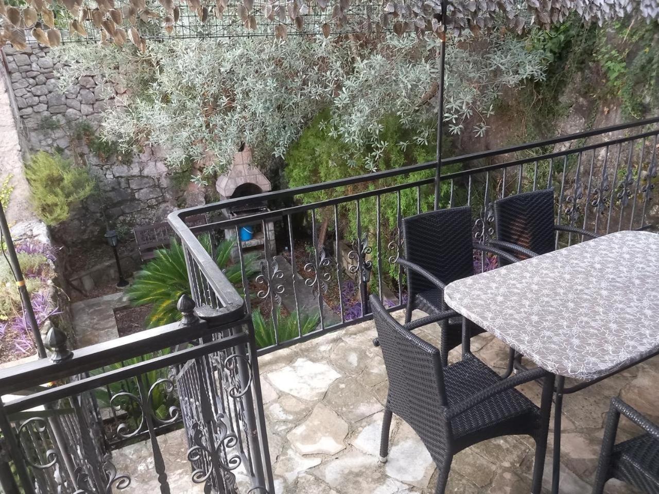 Holiday Home Stone House Perast Exterior photo
